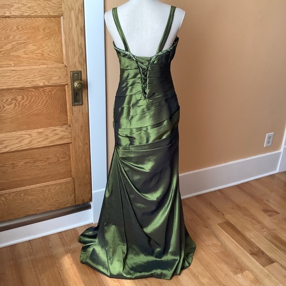 VINTAGE Green Ruched Sequin Evening Gown - Picture 4 of 16